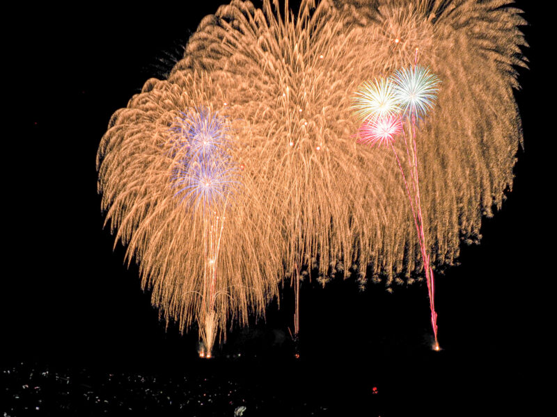 秋吉台観光まつり花火大会(山口県美祢市)