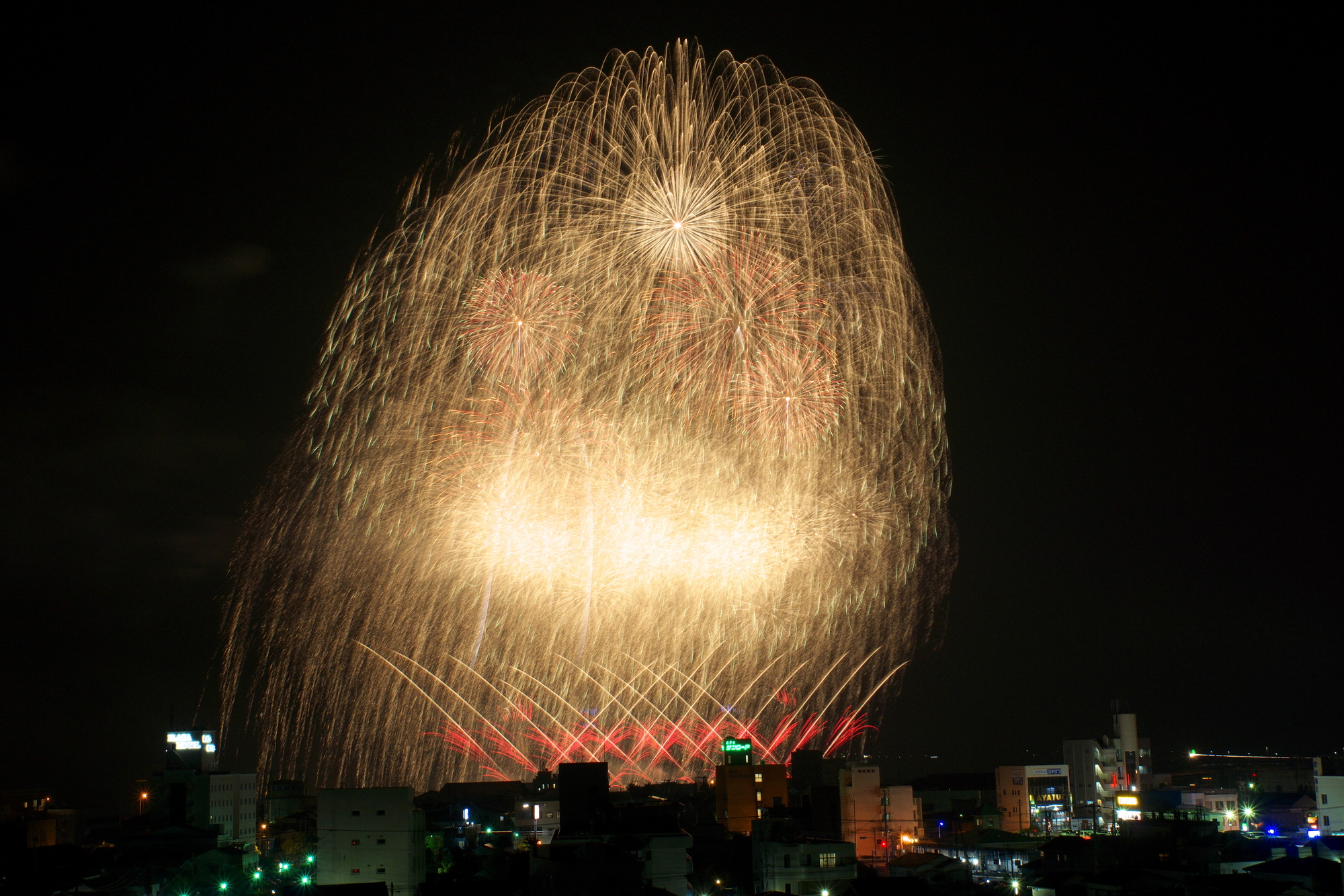 天草ほんど花火大会(熊本県天草市)