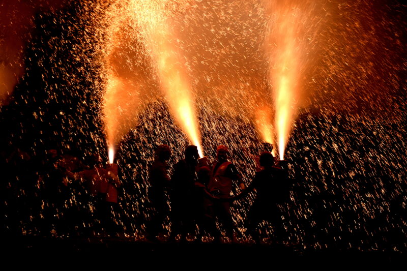 新居諏訪神社奉納煙火祭礼(静岡県湖西市)