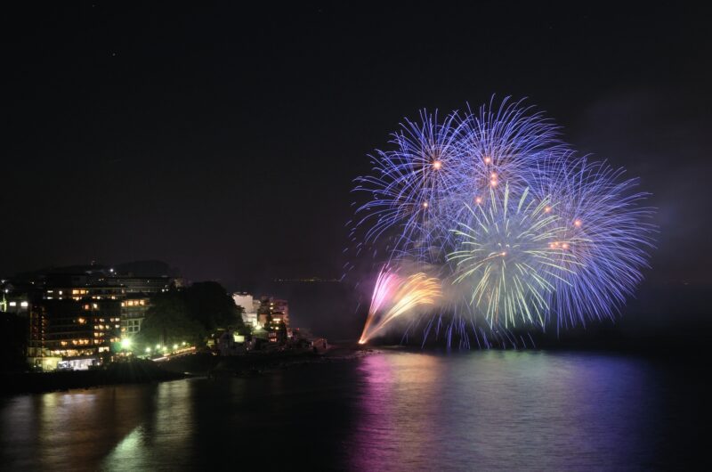 どんつく祭打ち上げ花火(静岡県東伊豆町)