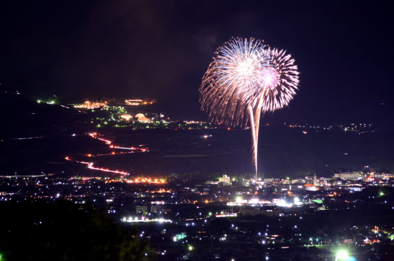 笛吹川県下納涼花火大会(山梨県山梨市)