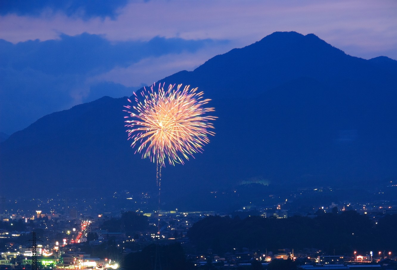 冨士山稲荷神社例大祭奉納花火(長野県飯田市)