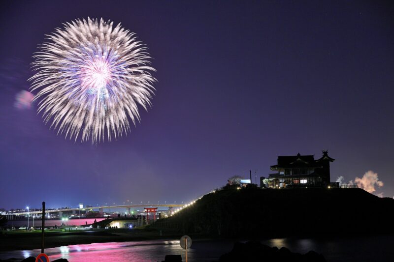 八戸花火大会(青森県八戸市)