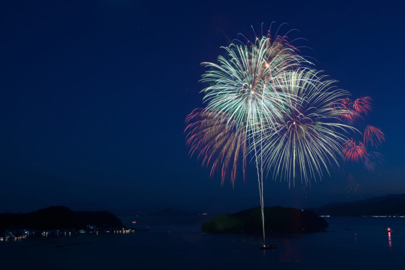 伊根花火(京都府伊根町)
