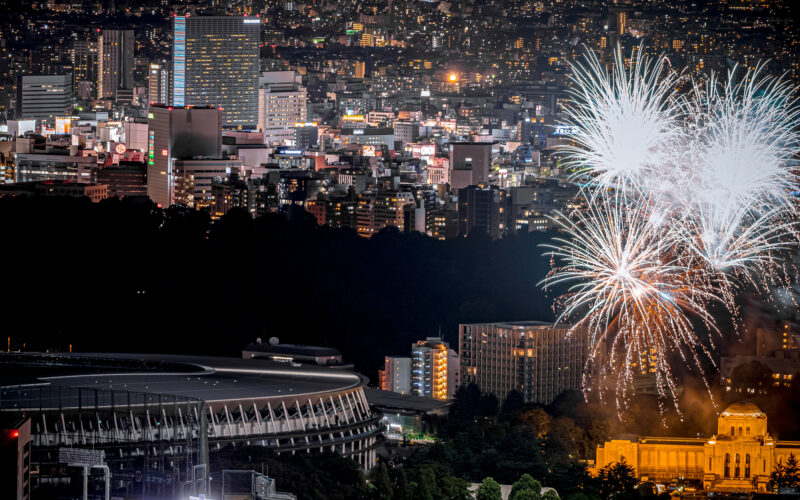 神宮外苑花火大会(東京都新宿区)