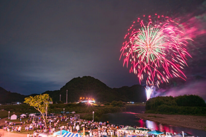 かんなみ猫おどり花火大会(静岡県函南町)