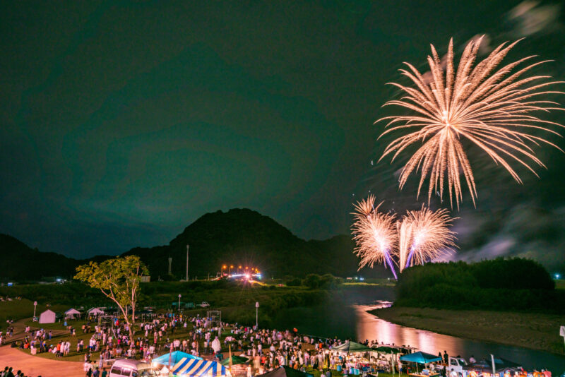 かんなみ猫おどり花火大会(静岡県函南町)