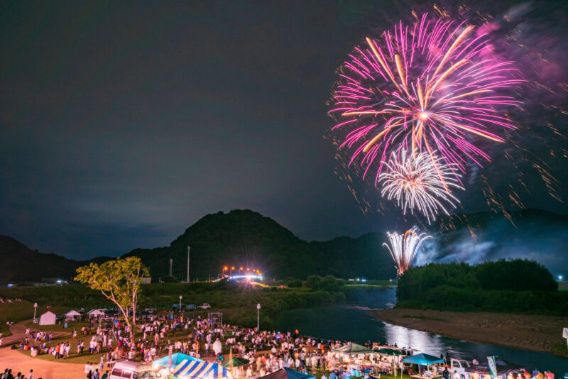 かんなみ猫おどり花火大会(静岡県函南町)