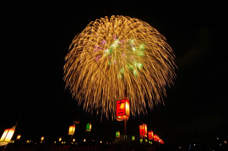 片貝まつり浅原神社秋季例大祭奉納大煙火(新潟県小千谷市)