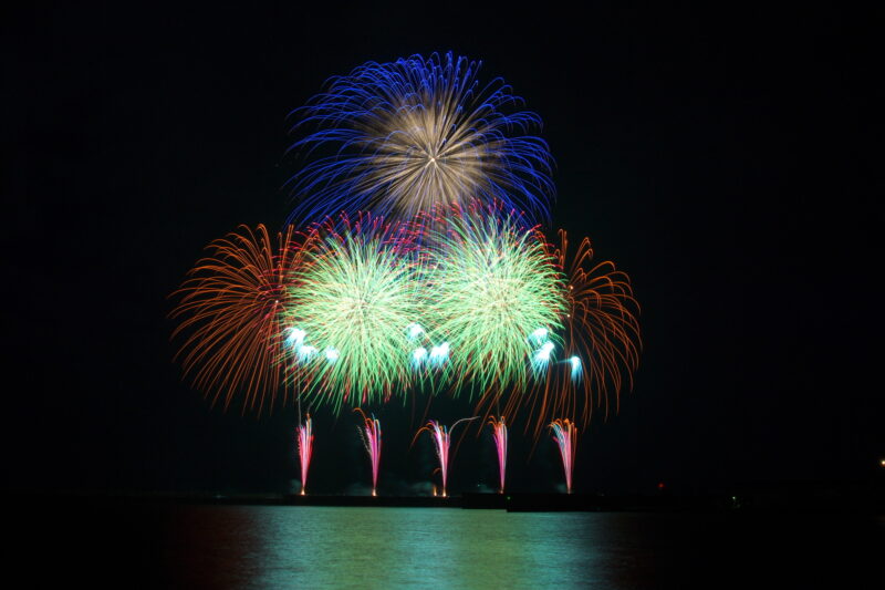 さつま黒潮きばらん海枕崎港まつり花火大会(鹿児島県枕崎市)