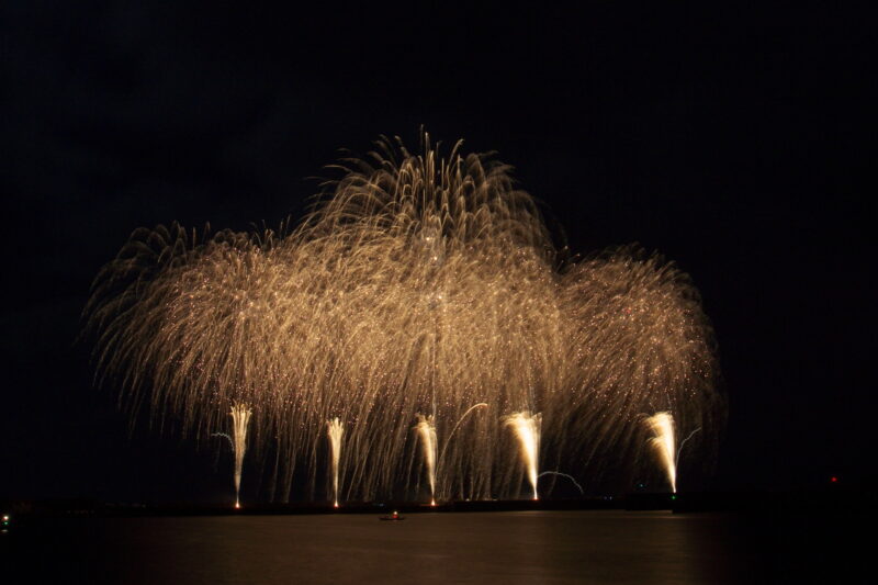 さつま黒潮きばらん海枕崎港まつり花火大会(鹿児島県枕崎市)
