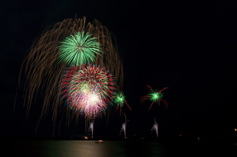 さつま黒潮きばらん海枕崎港まつり花火大会(鹿児島県枕崎市)