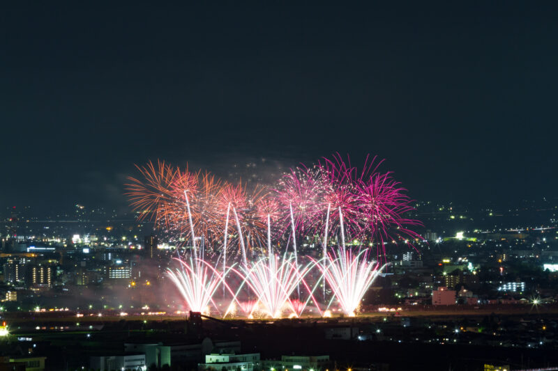 北日本新聞納涼花火富山会場(富山県富山市)