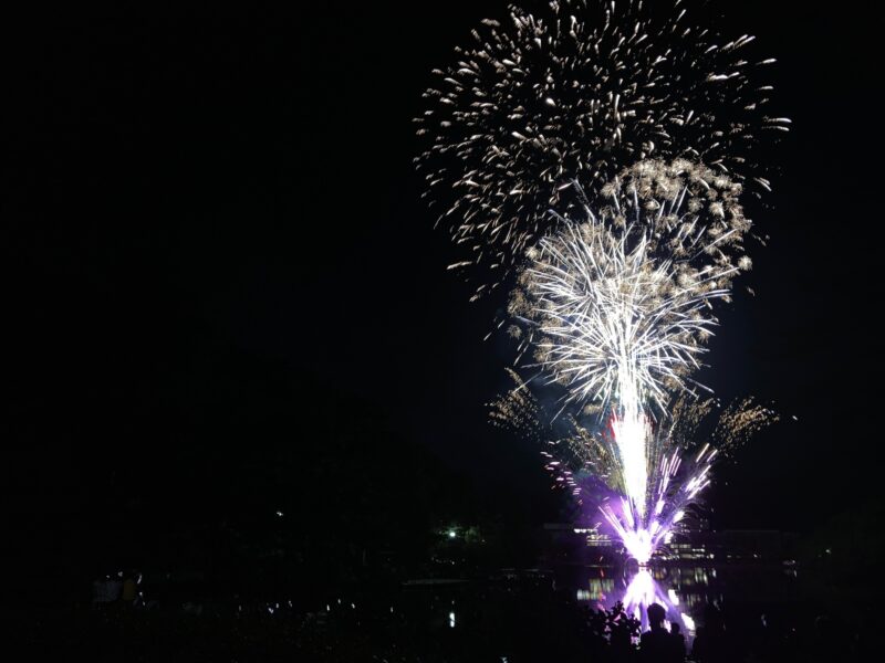 国立京都国際会館打ち上げ花火(京都府京都市左京区)