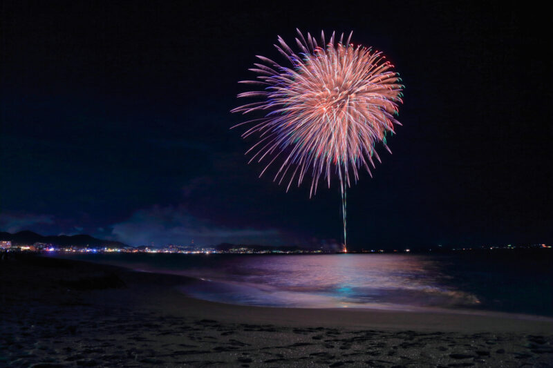 三浦海岸納涼まつり花火大会(神奈川県三浦市)