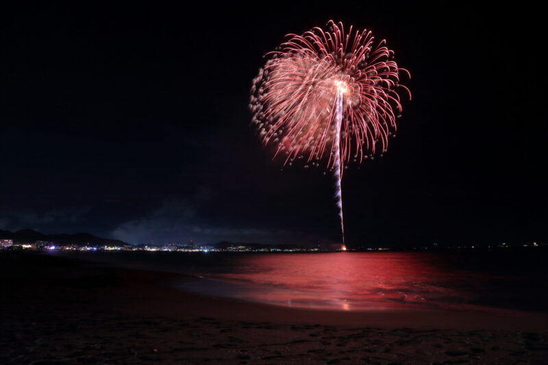 三浦海岸納涼まつり花火大会(神奈川県三浦市)