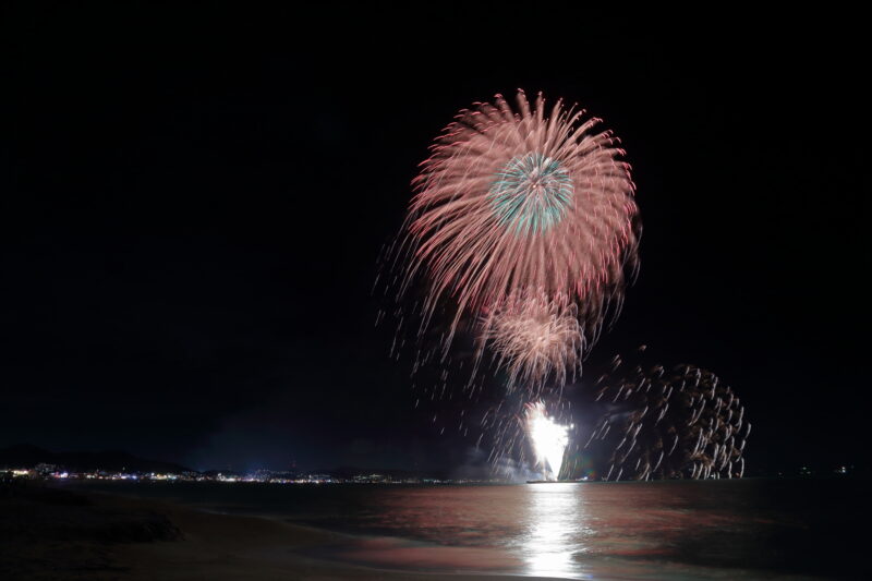 三浦海岸納涼まつり花火大会(神奈川県三浦市)