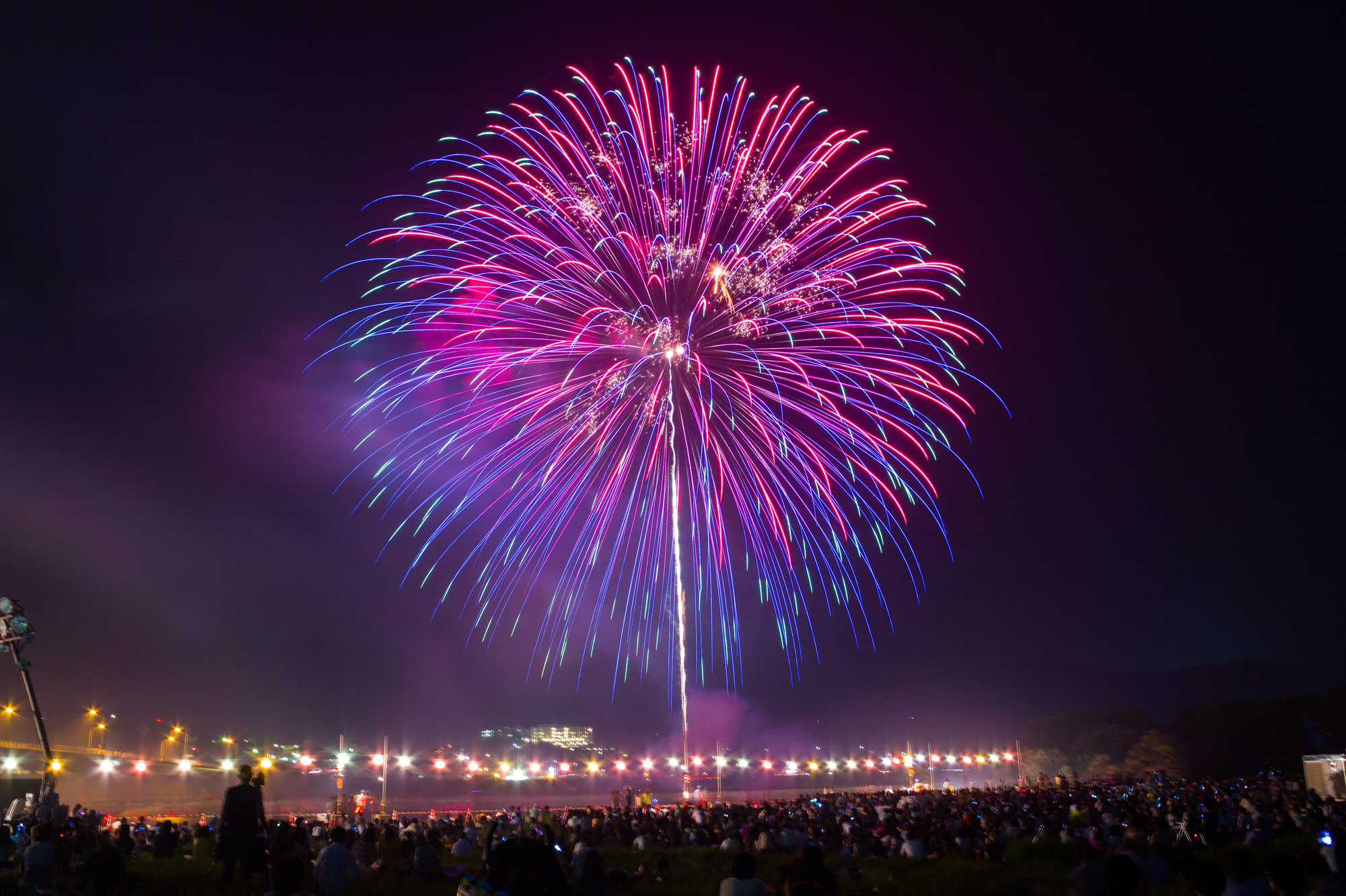 盛岡花火の祭典(岩手県盛岡市)