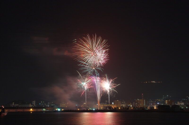 おたる潮まつり大花火大会(北海道小樽市)
