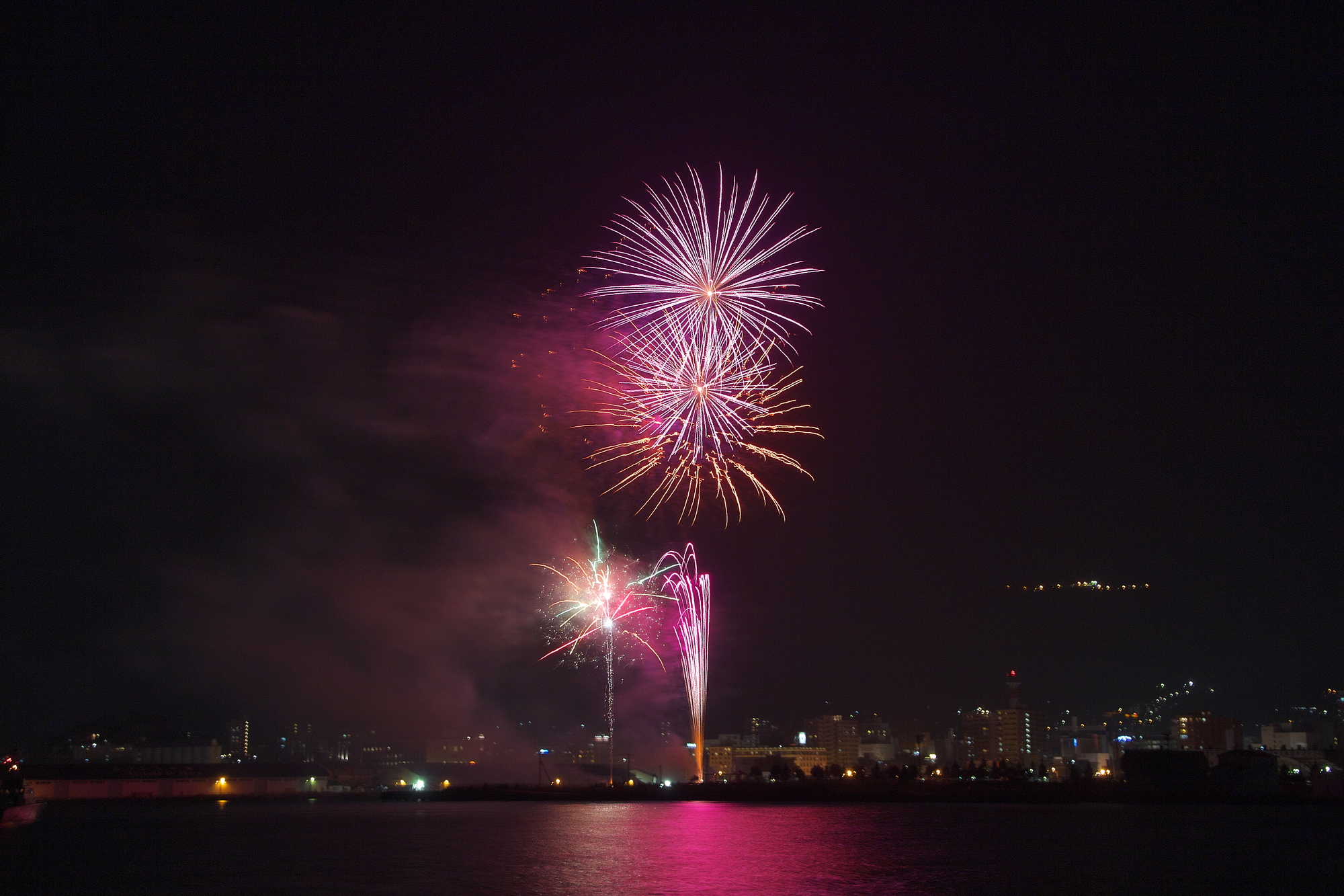 おたる潮まつり大花火大会(北海道小樽市)