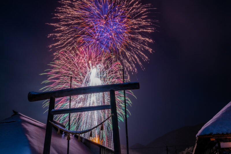 大内宿雪まつり花火打ち上げ(福島県下郷町)