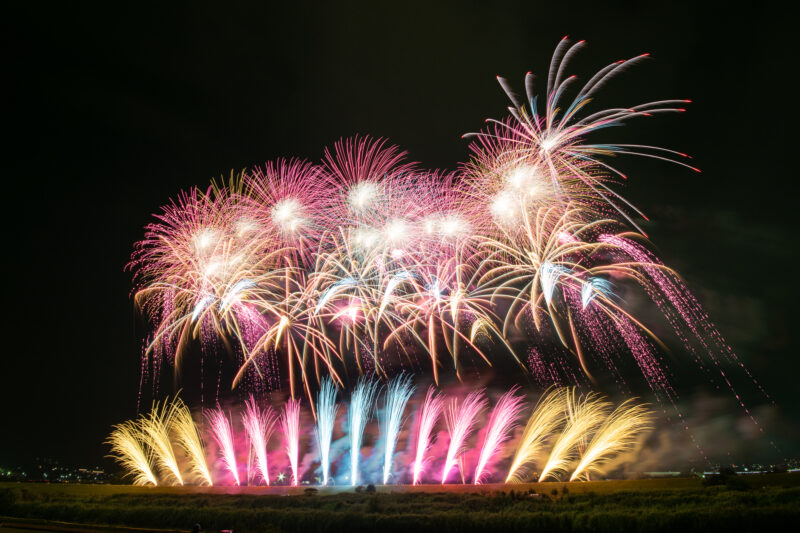 神明の花火(山梨県市川三郷町)
