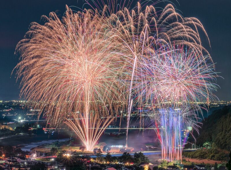 庄川峡花火大会(富山県砺波市)