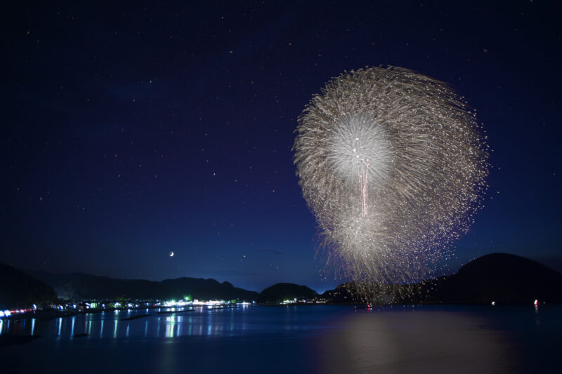たけの海上花火大会(兵庫県豊岡市)