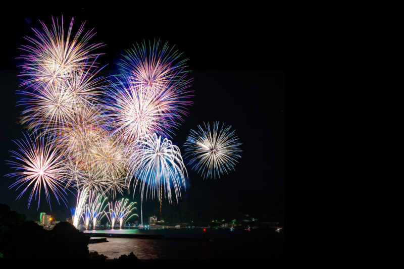 土肥サマーフェスティバル海上花火大会(静岡県伊豆市)