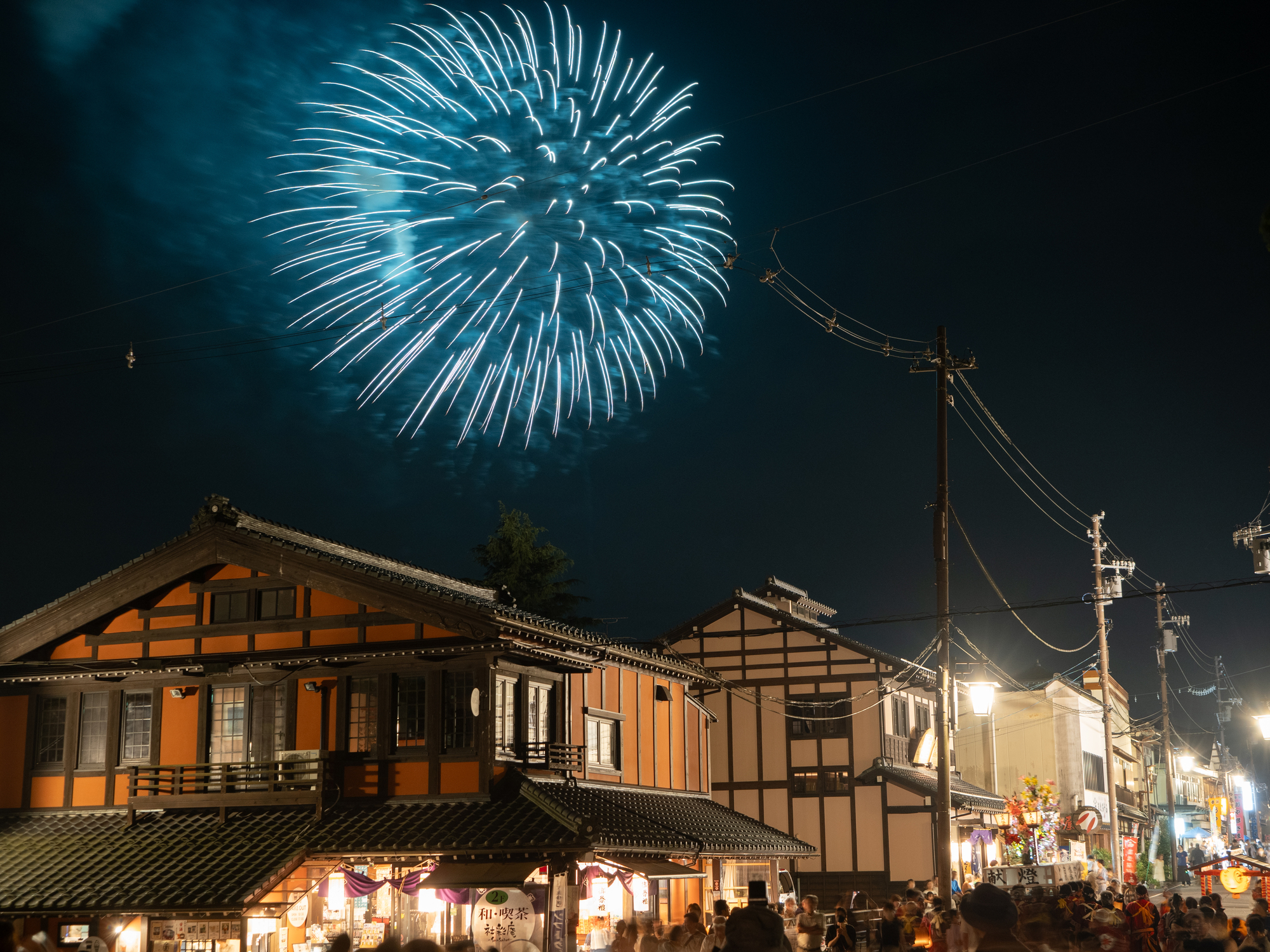 弥彦燈籠まつり奉納花火大会(新潟県弥彦村)