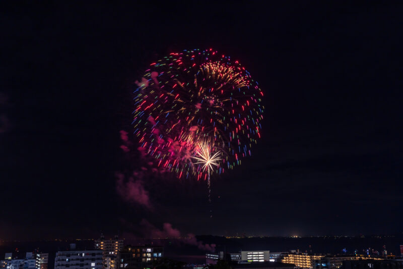 よこすか開国花火大会(神奈川県横須賀市)