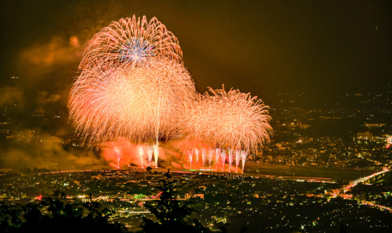 吉野川祭り納涼花火大会(奈良県五條市)