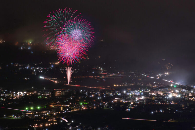 ゆふいん盆地まつり花火大会(大分県由布市)