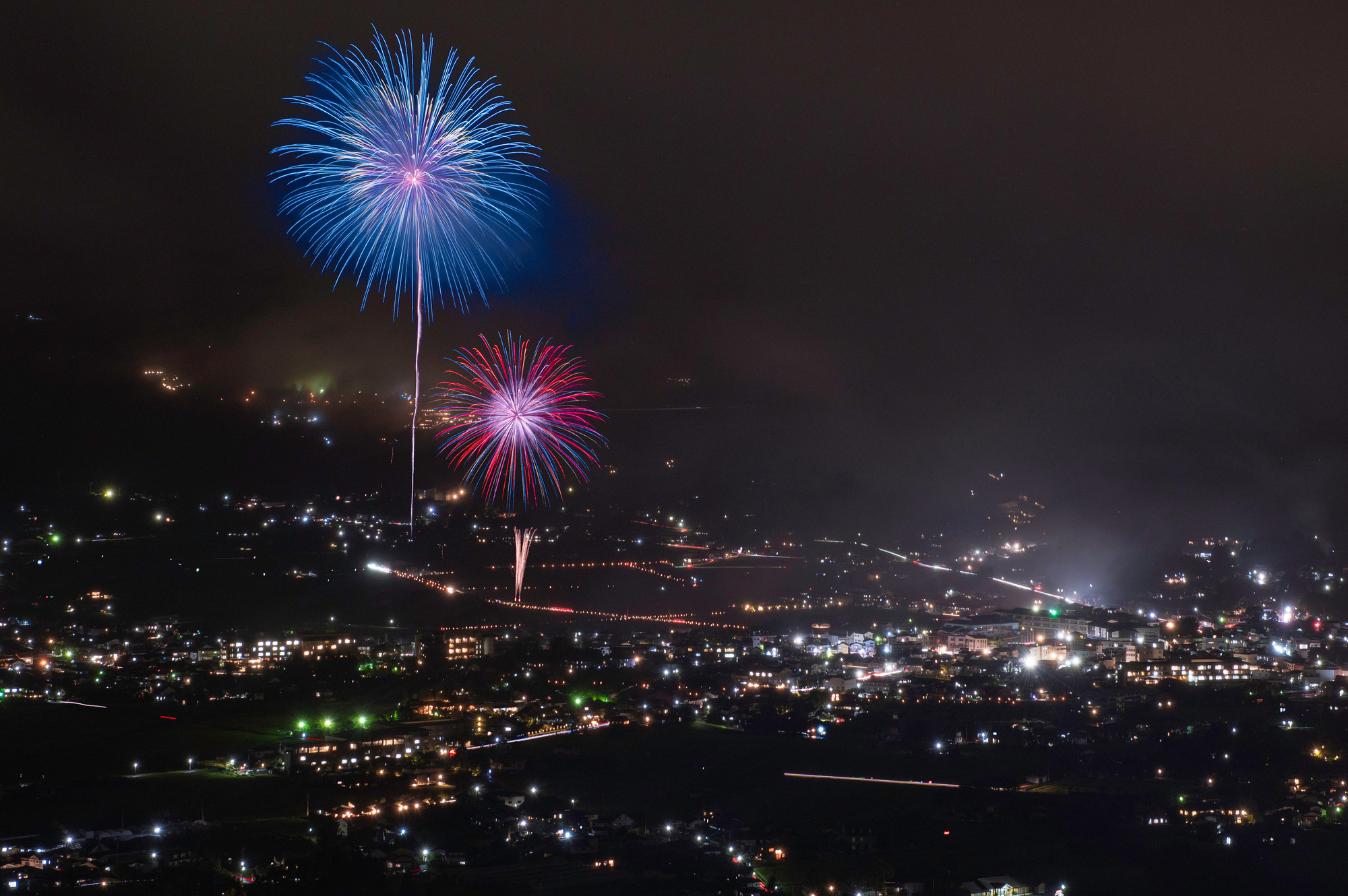 ゆふいん盆地まつり花火大会(大分県由布市)