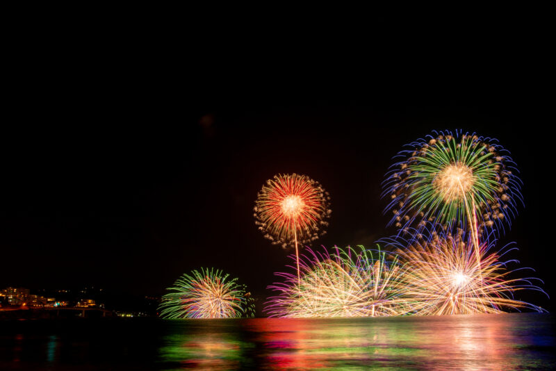 湯河原温泉海上花火大会(神奈川県湯河原町)