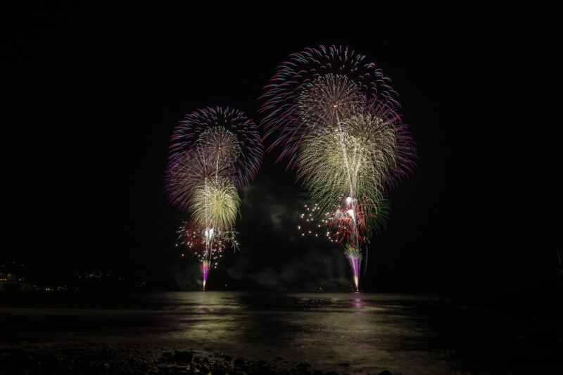 湯河原温泉海上花火大会(神奈川県湯河原町)